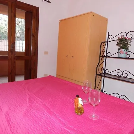 アパート Komfortable In Porto Istana